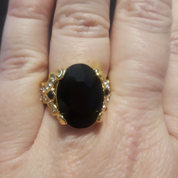 Black Onyx Gold Statement Bling Ring - Picture 3 of 5